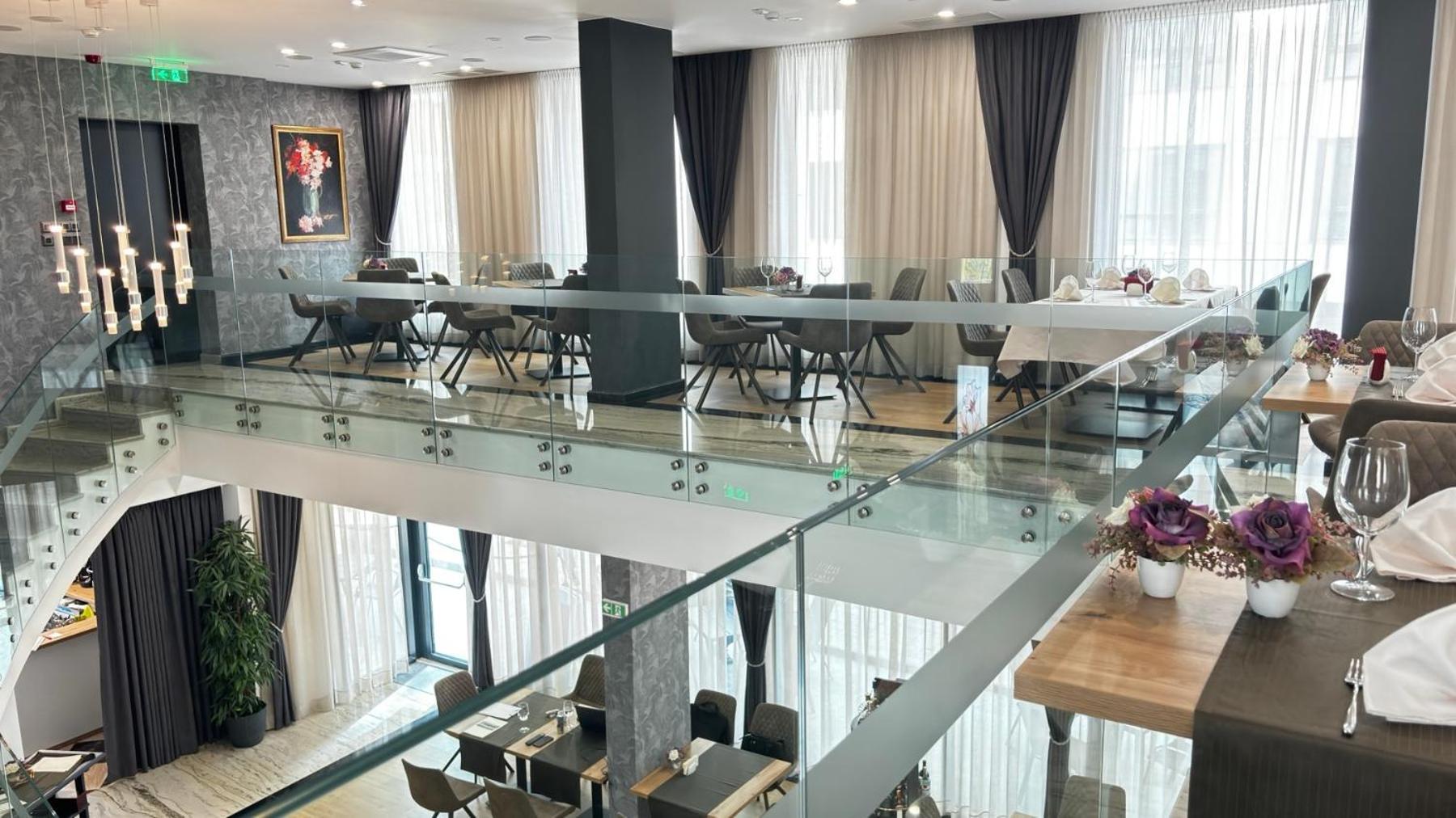 Blue Star Luxury Hotel Sofia Exterior foto
