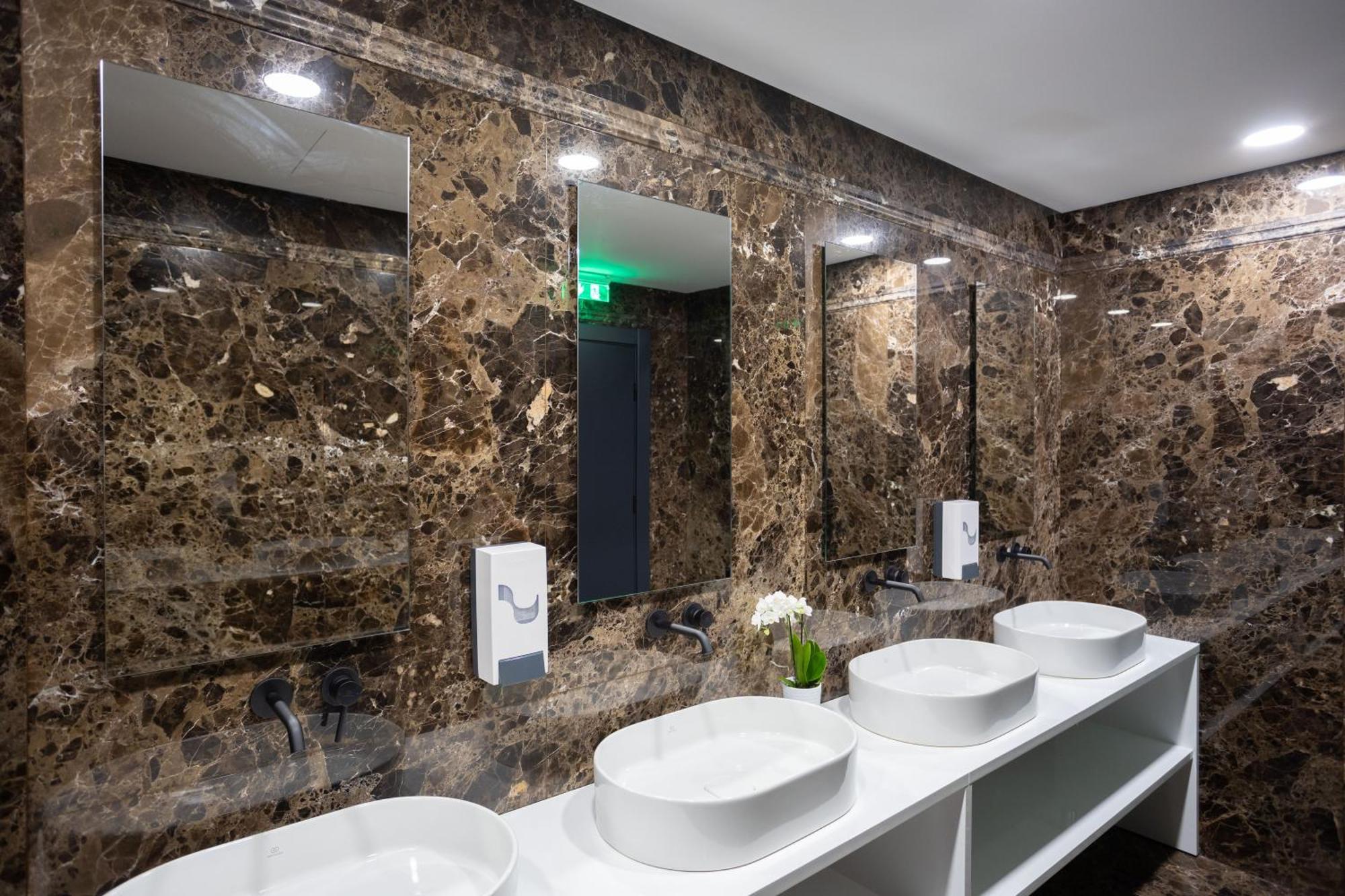 Blue Star Luxury Hotel Sofia Exterior foto